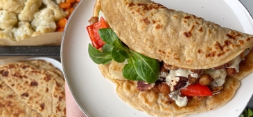 Tacos vegane cu năut copt și nuci pecan prăjite
